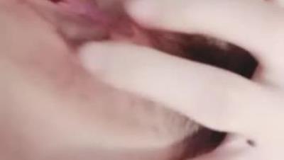 超 清 純 完 美 小 姐 姐 美 乳 翹 臀 ， 露 奶 開 檔 黑 絲 扭 動 小 腰 ， 口 活 振 動 棒 抽 插 大 量 噴 水 ， 翹 起 極 品 肥 臀 掰 穴 扭 動