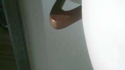 大 探 花 紛 紛 落 網 不 小 心