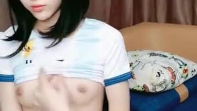 頂 級 甜 美 性 感 嬌 小 美 女