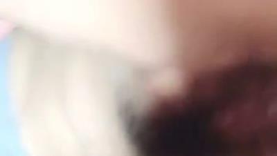 第 一 次 出 現 就 讓 人 眼 前 一 亮 的 小 美 女