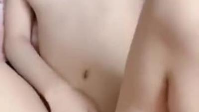 真 實 小 夫 妻 出 租 屋 裏