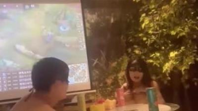 【 綠 帽 Y妻 X愛 狂 】 綠 帽 帶 漂 亮 Y妻 SPA