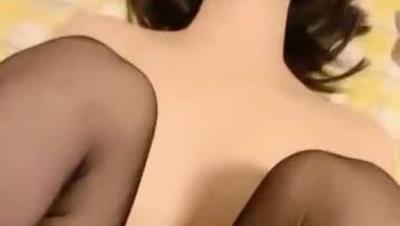 頂 級 粉 嫩 美 穴 腿 腿 極 度 誘 惑