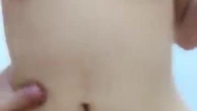 哥 哥 C我 紅 發 00後 嫩 妹 爆 操 美 臀 ，