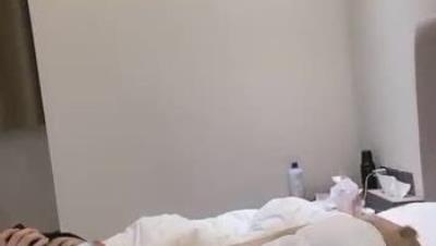 清 純 女 友 跟 小 哥 激 情 啪 啪 ， 情 趣 內 衣 很 是 誘 惑