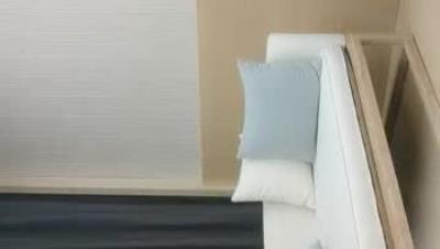 利 利 堅 辛 苦 深 夜 兩 場 連 播 ， 最 愛 情 趣 制 服 誘 惑 黑 絲