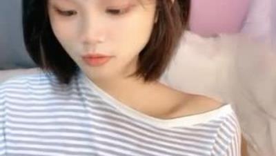 超 卡 哇 伊 學 生 妹 周 末 和 小 男 友 啪 啪 ， 首 次 CB大 秀