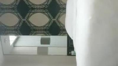 2021- 11- 19  利 利 堅 辛 苦 網 紅 臉 外 圍 小 騷 貨 ， 自 帶 黑 絲