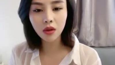 性 感 MM    氣 質 女 友 和 小 鮮 肉 男 友 在 家