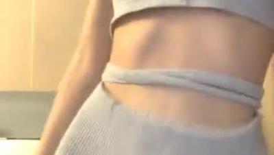 2022.1.22，【近期下海最顶级尤物】，无敌妖艳又清纯的粉嫩大美人，人间极品蜜桃胸器，粉红嫩穴 自慰大量白浆溢出，完美无瑕 撸点极高