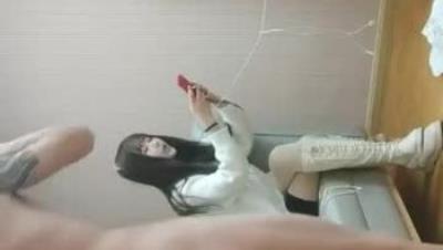 2021- 12- 30  《 用 利 抽 插 》 高 品 質 探 花 ， 深 夜 再 約 極 品 萌 妹