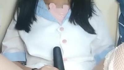 白丝无毛小萝莉性感马尾辫激情大秀鲍鱼骚穴很是肥嫩水多自己玩大黑牛自慰骚穴上还有出入平安纹身刺激