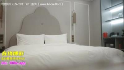 AI画质增强2022-01-23开发探索2800网约外围阴毛好多一舔逼爽得乱耸白浆把套子都搞白了全程换了两个套套好激情