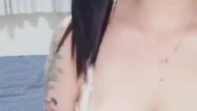 明星颜值19岁无敌清纯美妞清纯长相爆乳D罩杯一线天粉穴优点集于一身跳蛋震动阴蒂