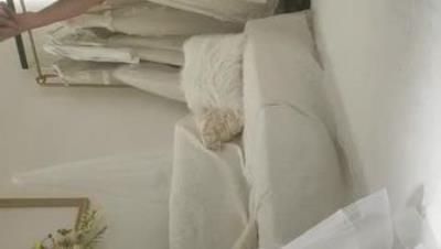 2022-3-18胖子传媒工作室今日主题我们结婚了和骚女婚纱店里操逼穿上婚纱先拍照再开干