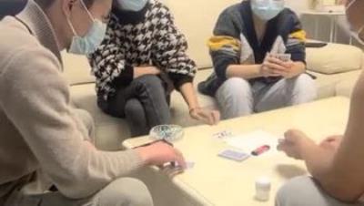 新片速遞202339激情多人行护校大二一个寝室的姐妹花露脸未来的白衣天使重金出场