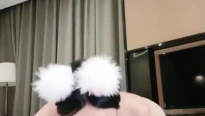 真正的骚货来袭多年未见如此骚逼小贱货辛苦男主了被她骑在身上一个多小时