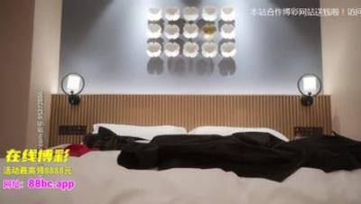 AI画质增强2020-11-04-小宝寻花约了个牛仔裤白衣妹子啪啪口交舔弄上位骑乘后入抽插大力猛操