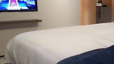 新片速遞2022318寻欢探花记酒店前台制服诱惑小少妇一开始还假正经骚逼脱光