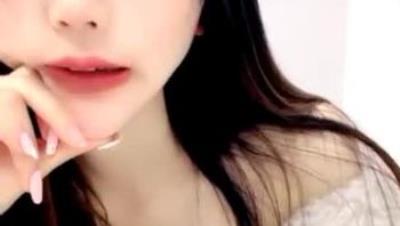 三月下海颜值最高女神偶像9分超高纯欲颜值360度无死角居然在虎牙做过主播极大奶-会呼吸的逼