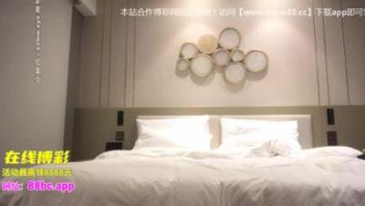 AI画质增强2020-12-19-小宝寻花第二场约了个极品颜值大耳环美女啪啪按头深喉口交骑坐后入大力猛操呻吟诱人