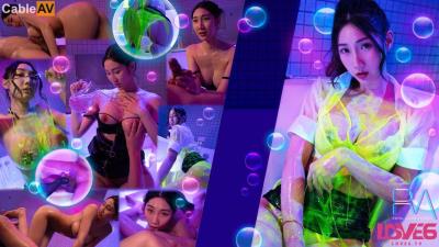 皇家華人 RAS0306 絕倫巨乳SOAP 螢光x潤滑x霓虹燈 黎兒