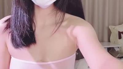 【萱萱酱】超可爱JK萌妹子！36D大奶子 无毛嫩穴蝴蝶逼 全身雪白