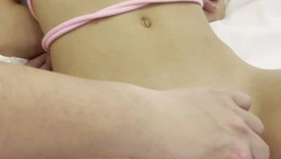 新晋约炮大神『ICICIS』老师下班后偷偷瞒着我和单男去开房 被男朋友发现，白天老师晚上母狗 共享精厕（5V）