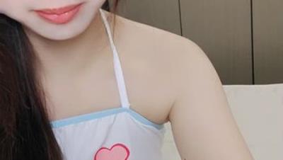 ❣️推荐❣️19岁颜值嫩妹【小呆梨】第五弹，初恋脸，爽玩道具，掰逼自慰，白虎嫩穴，奶子挺