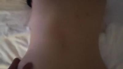 【苏北第一深情】演员小处女的第二次做爱，因为她还是很疼 出血，所以也没怎么拍没怎么换姿势