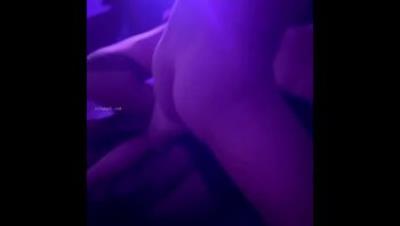 黑龙江高端外围，三女一男群P淫趴泄露，东北骚话带粗口真是淫荡刺激！有直播照，生活照