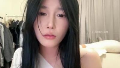 【爱岛管子】颜值女神下海！害羞开收费脱光光揉搓小穴 全身的纹身特性感 逼毛很黑一看就是性欲极强