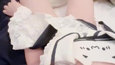 真实兄妹乱伦️意淫自己的妹妹，发现妹妹给别的男人发嫩逼照，气的绿帽感上头强迫内射边操边哭