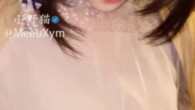 超火露脸福利姬美女【小野猫】付费无水印原版福利，小娇妻被调教后入狂操，口爆娇喘眼神迷离