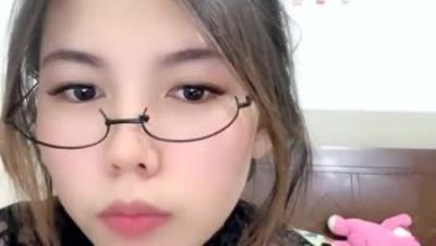 【学姐刚下海】羞涩小学妹 口交大鸡巴舔蛋蛋 无套抽插玩弄骚奶子