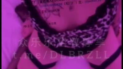 新晋花臂纹身唇钉舌钉眉钉骚母狗「蛇舌」露脸调教福利，啪啪拳交阿黑颜，爸爸的肉便器，超顶骚叫