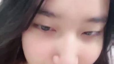 浙江传媒学院，大三杭州美女大学生，【陈小鱼】，发育极好的大屁股，粉红的奶头，满满的初恋