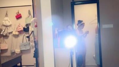 清纯学妹3P被干 【米亚同学】好纯的妹子 全裸下厨！无套吃鸡啪啪