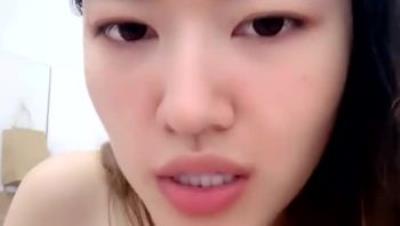 【诗诗】大长腿女孩热舞掰穴撩骚动作眼神到位 道具自慰深插 刺激狼友荷尔蒙