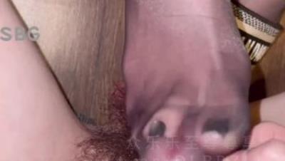 新晋泡良大神「小K」约炮实录，带女主吃饭，在饭馆光看腿就硬氪，吃完饭赶紧带去开房足交啪啪