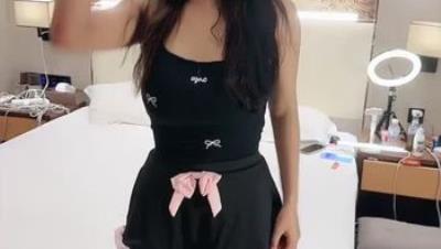 御姐【西奶】肤白貌美大长腿 名媛酒店约啪金主大奶翘臀小穴超嫩 双飞 无套内射 吞精 超顶 