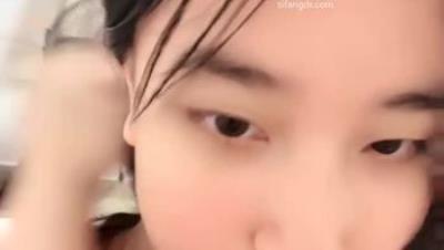 【陈小鱼】清纯女校花是个极品炮架蜜穴多汁揉奶玩逼跳蛋自慰 过瘾