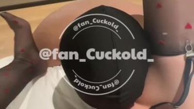 00后家养绿奴妻主、NTR资深女玩家、绿帽贱狗收割机「饭饭吖」“舔那么卖力呀老公”“是想舔湿了方便我被别人操吗”