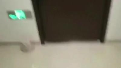【年度最骚反差人妻婊】第二弹，每帧表情都足够骚，本期看点上帝视角啪，酒店房间门口和窗外