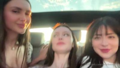 【年度新档25】影后级巅峰美颜超敏感潮吹少女「Dainty Wilder」OF露脸私拍，狂野自慰拉拉啪啪双穴齐开