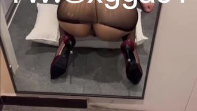 顶级约啪大神『好战份子』7月新档 含新增，超白嫩女神撕开黑丝用鸡巴狠狠的捅了进去！被操得淫相毕露(8V)