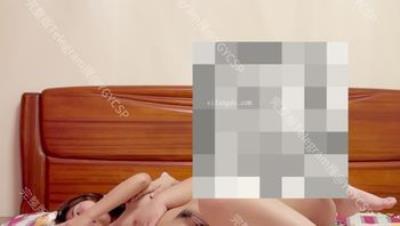 最爱嫩妹，约炮大神，【鱼哥】，漂亮的学生妹，暑假兼职赚学费，青春靓丽，无套内射，甜美小姐姐干得爽