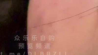 新晋海王淫妻约炮原创博主「ICICIS」无套内射顶美黑丝女大极品露乳黑网袜情趣内衣骚母狗，这表情绝了！