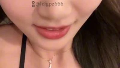 秀人清纯甜美极品模特【唐安琪】超大尺度泄密，与金主1V1露奶露逼露脸娇喘自摸呻吟