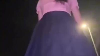 播音系05女大嫩妹『小美miyoki』绝美尤物 户外自行车装巨屌骑行自慰，骚水一直大腿往下流 反差系天花板